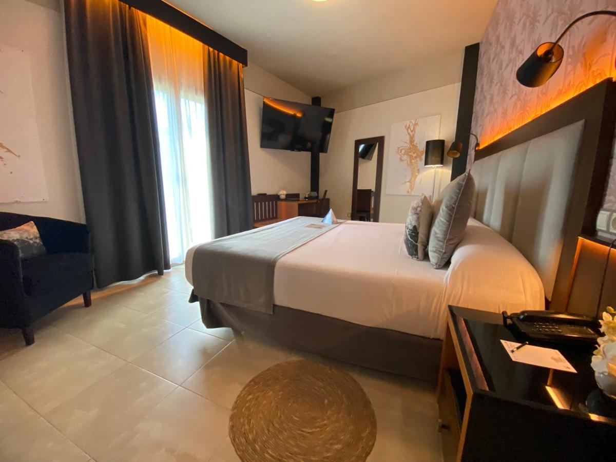 On Aleta Room Designed For Adults Almuñécar Extérieur photo